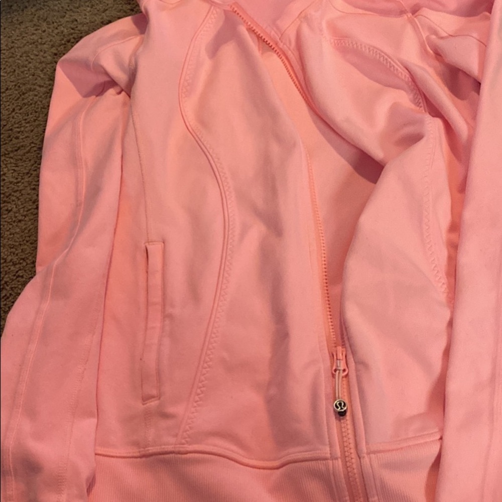 Brand new pink lululemon jacket. Will take 55 through ♈️